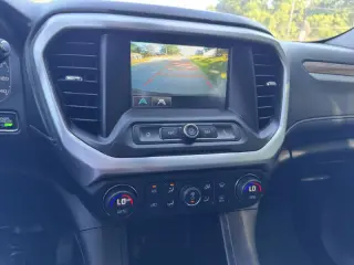 2017 GMC Acadia SLE-1