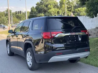 2017 GMC Acadia SLE-1