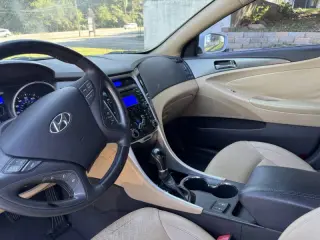 2012 Hyundai Sonata Hybrid