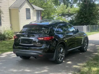 2010 Infiniti FX35