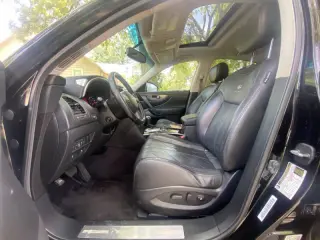 2010 Infiniti FX35