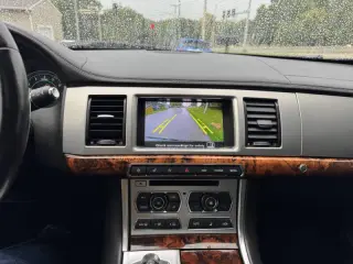2015 Jaguar XF 2.0T Premium