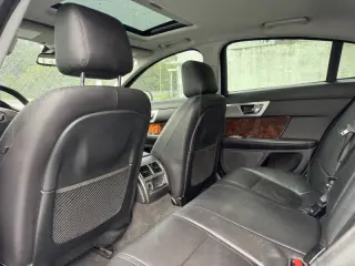 2015 Jaguar XF 2.0T Premium