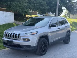 2014 Jeep Cherokee Sport