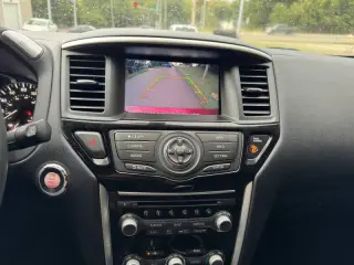 2017 Nissan Pathfinder SV