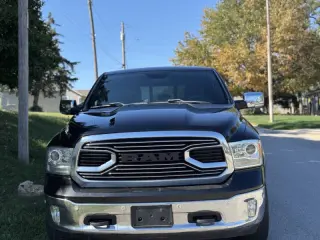 2016 RAM 1500 Laramie Limited