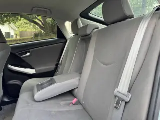 2013 Toyota Prius Plug-in Hybrid Advanced