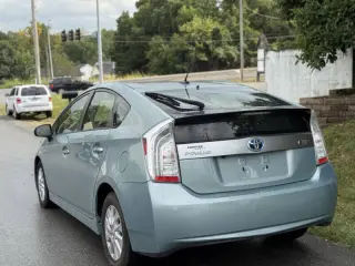 2013 Toyota Prius Plug-in Hybrid Advanced