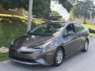 2016 Toyota Prius Two