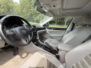 2014 Volkswagen Passat 2.0L TDI SEL Premium