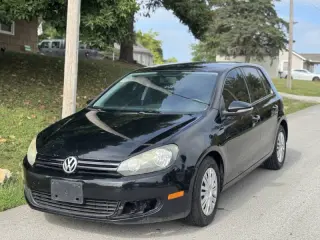 2013 Volkswagen Golf 2.5L PZEV