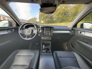 2021 Volvo XC40 T4 Momentum