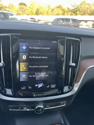 2022 Volvo S60 B5 Momentum