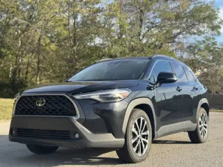 2024 Toyota Corolla Cross XLE