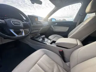2018 Audi Q5 2.0T quattro Premium Plus