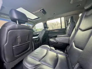 2017 Cadillac Escalade ESV Luxury