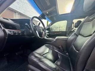 2017 Cadillac Escalade ESV Luxury