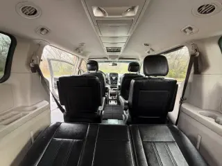 2016 Chrysler Town and Country Touring