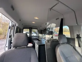2019 Ford Transit 150 XLT