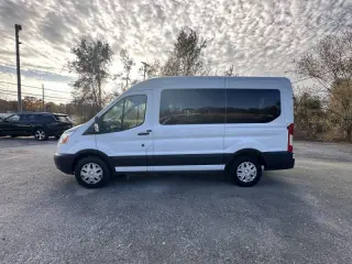 2019 Ford Transit 150 XLT