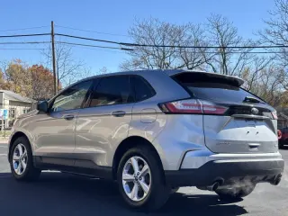 2020 Ford Edge SE