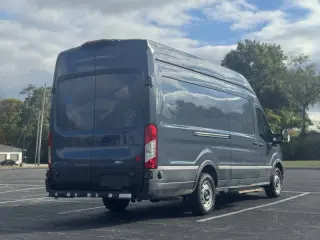 2021 Ford Transit 250