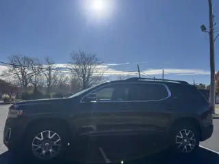2020 GMC Acadia SLT