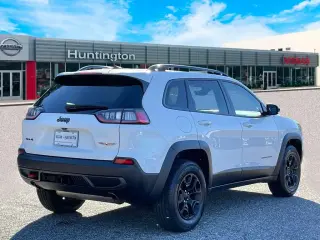 Jeep Cherokee 2022 4x4 Trailhawk 4dr SUV