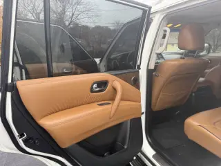 2016 Infiniti QX80