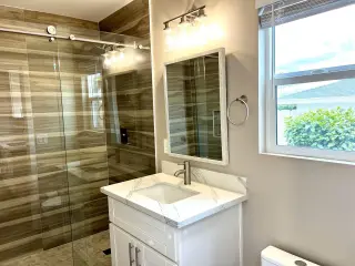 Completamente remodelado y listo para mudarse