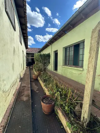 Propiedad con potencial de uso comercial en Santa Ana Centro