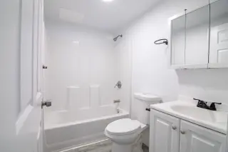 Apartamento 1 Recamara en S Harvard Blvd $1,625 - Servicios Incluidos
