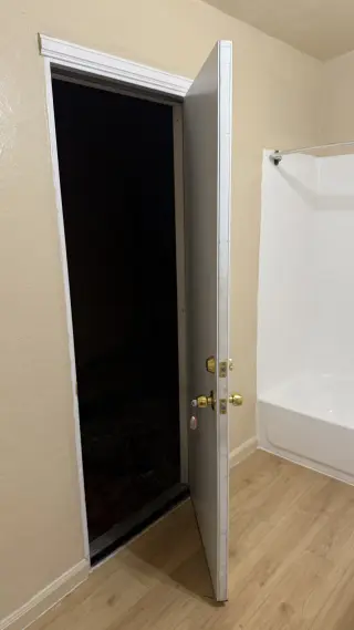 Cuarto en renta con su propia entrada