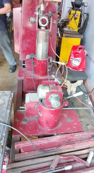 Otro Taller De Rectificado de Motores Bueno