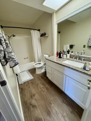 1 bed 1 bath Condo Rent
