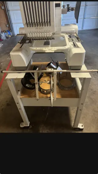 Maquina de cocer /Sewing Machine