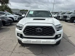 2023 Toyota Tacoma TRD Sport 💲Solo $3.000 de DOWN PAYTMENT