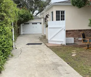 UNIQUE SINGLE FAM 2B/1.5B FOR RENT