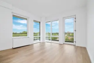 APARTAMENTO DE LUJO EN FRESH MEADOWS CON BALCÓN + ROOFTOP + GYM