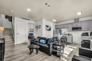 🏡 **¡Habitación privada en renta en Los Ángeles!**