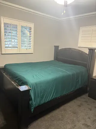 1BEDROOM AND 1BATHROOM AVAILABLE
