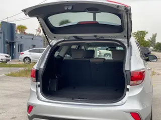 🚘 2017 Hyundai Santa Fe – $7,500 CASH ¡3 Filas de Asientos! 🇨🇺✈️