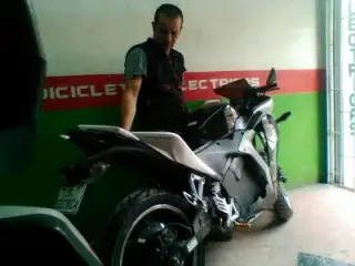 Servicios de Reparación y Mantenimiento de Motocicletas