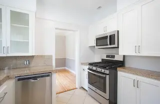Cozy 1-Bedroom and 1-Bathroom