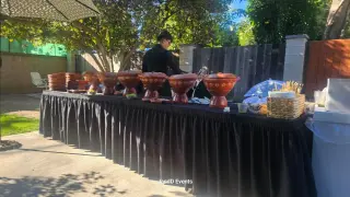 Cazuelitas de guisados con tortillas hechas a mano