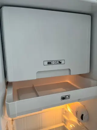Nevera Mabe Frost 229 Litros con dispensador de agua