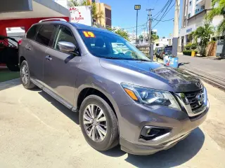 Nissan Pathfinder SV 2019 AWD 3.5L V6 Gris