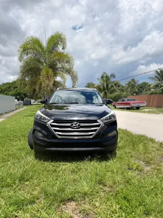 Tucson 2017/ 📄 Título limpio y en mano ✋🏽‼️💲5.900 Cash NEGOCIABLE ‼️