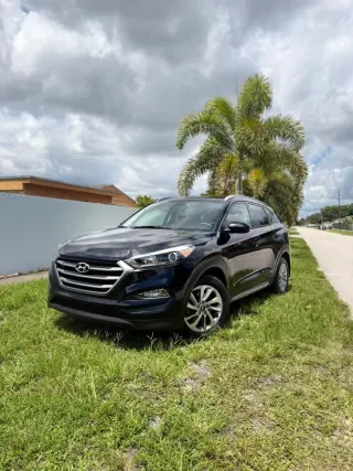 Tucson 2017/ 📄 Título limpio y en mano ✋🏽‼️💲5.900 Cash NEGOCIABLE ‼️