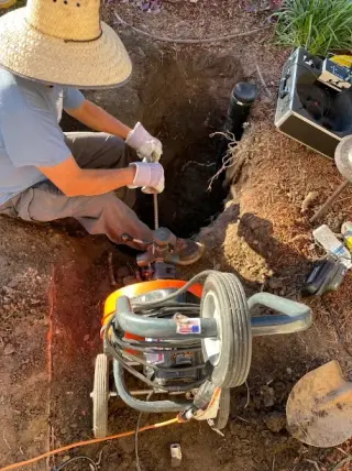 Servicio de limpiesa de drenaje, drain cleaning services PLUMBER - PLOMERO